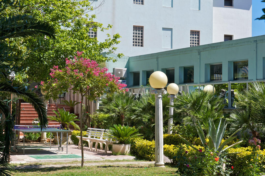 Hotel Garden Cattolica Zewnętrze zdjęcie